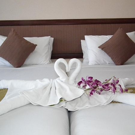 Abricole At Pattaya Hill Apartment Exterior foto