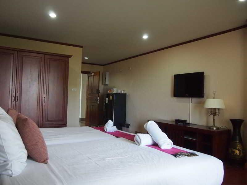 Abricole At Pattaya Hill Apartment Exterior foto