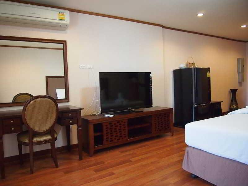 Abricole At Pattaya Hill Apartment Exterior foto