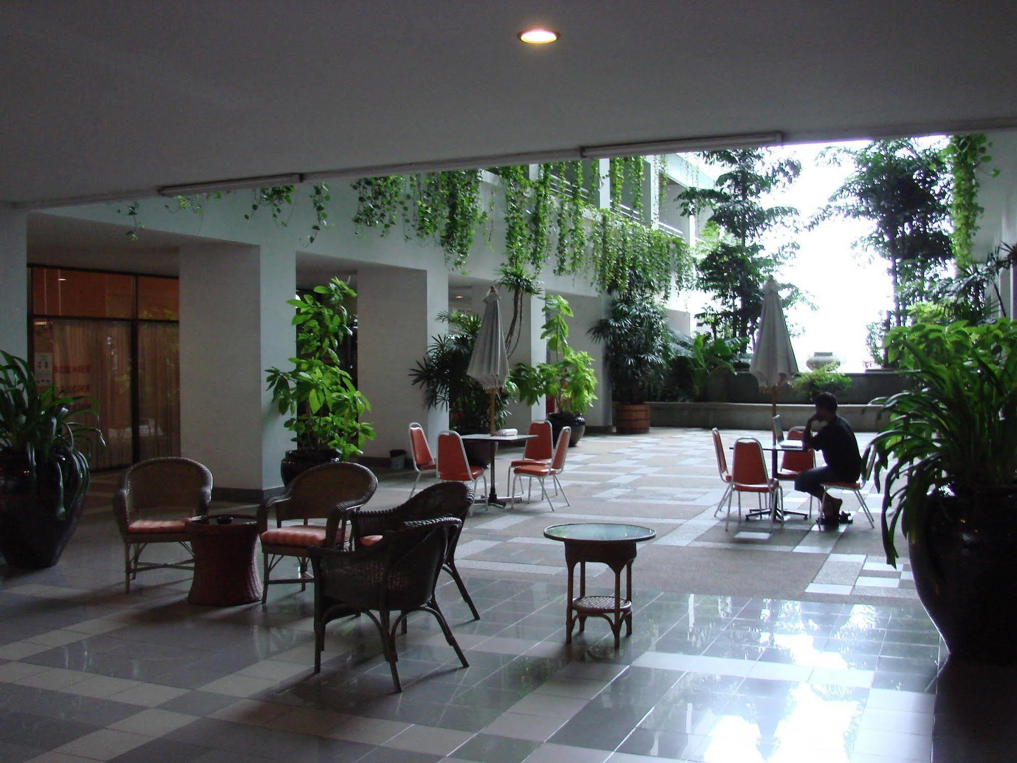 Abricole At Pattaya Hill Apartment Exterior foto