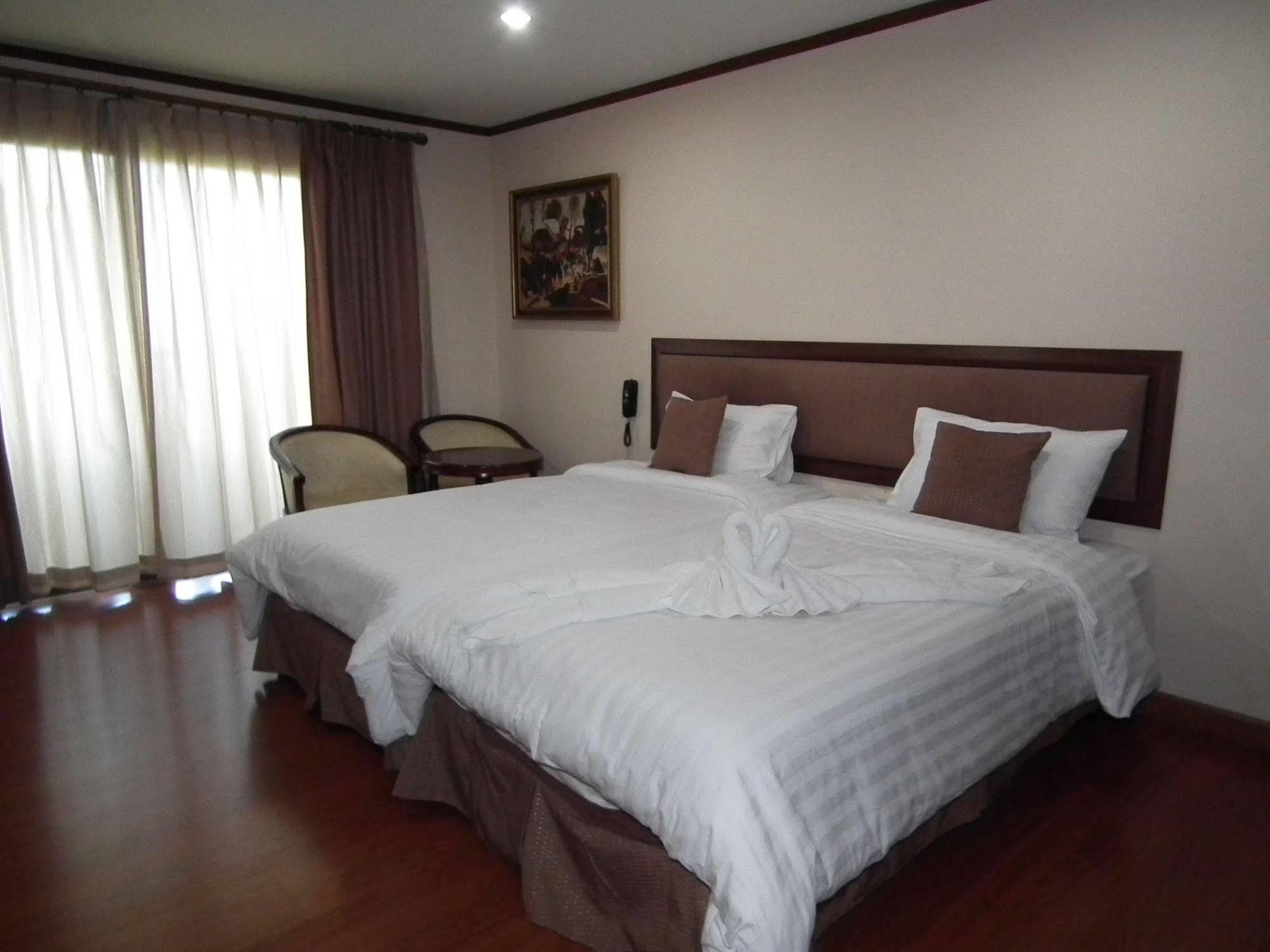 Abricole At Pattaya Hill Apartment Exterior foto