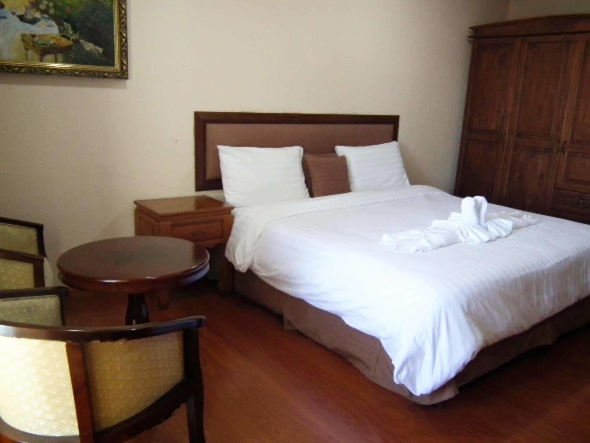 Abricole At Pattaya Hill Apartment Exterior foto